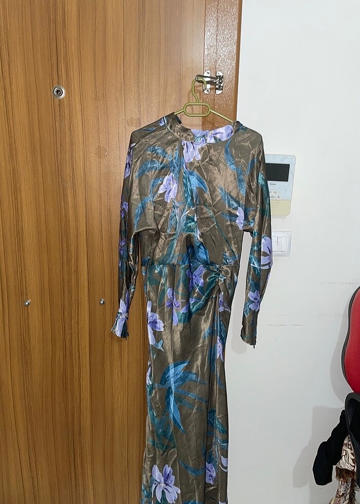 çiçekli elbise - Görsel 3