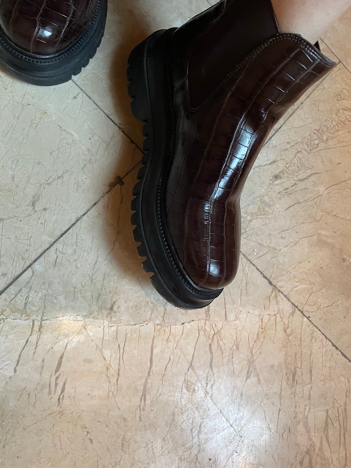 Kahverengi Deri Kadın Botlar, Yılan Desenli, Tokalı - Görsel 2