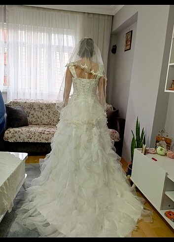 GELİNLİK