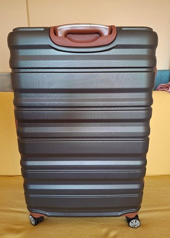Büyük Boy Bavul tekerlekli şifreli birkez kullanıldı