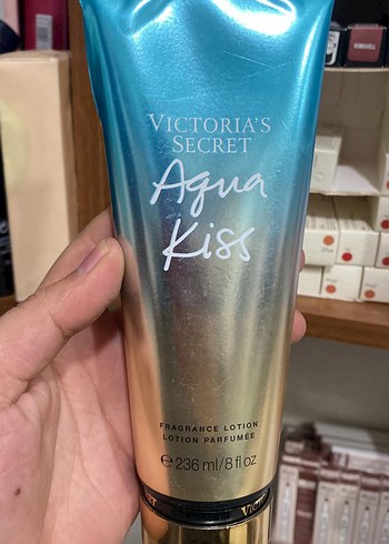 Victoria's Secret Aqua Kiss Kadın Parfümlü Losyon