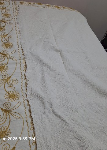 nakışlı pike örtüsü - Görsel 5