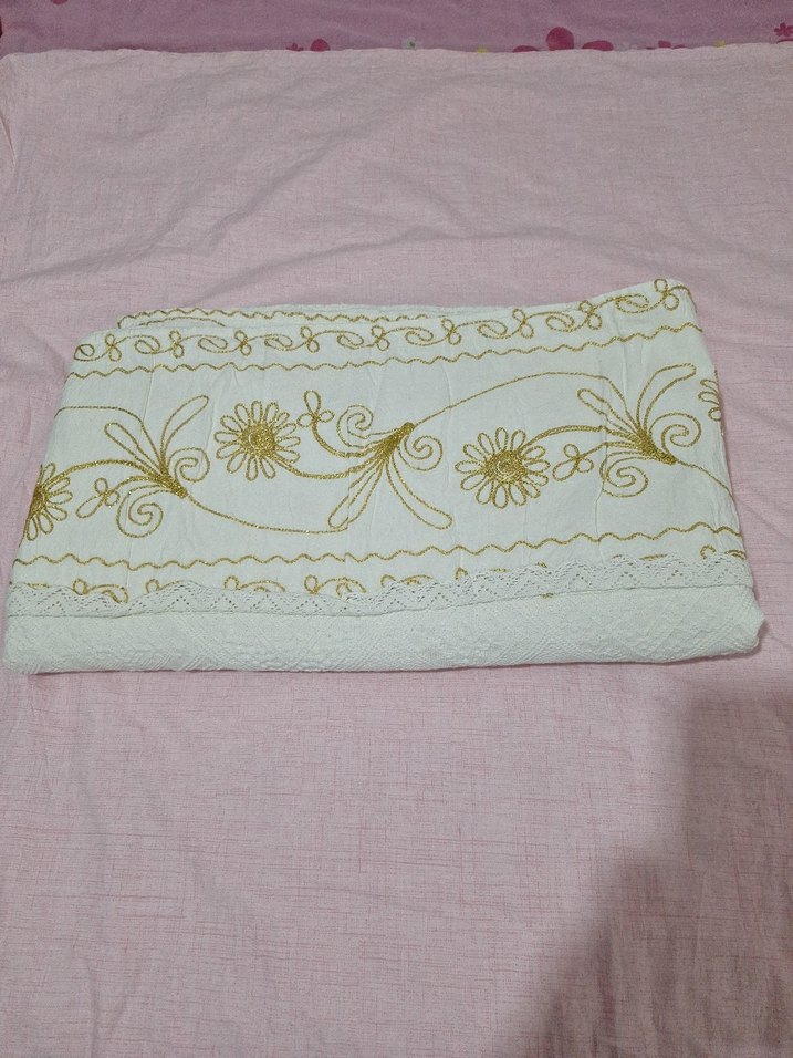 nakışlı pike örtüsü - Görsel 2