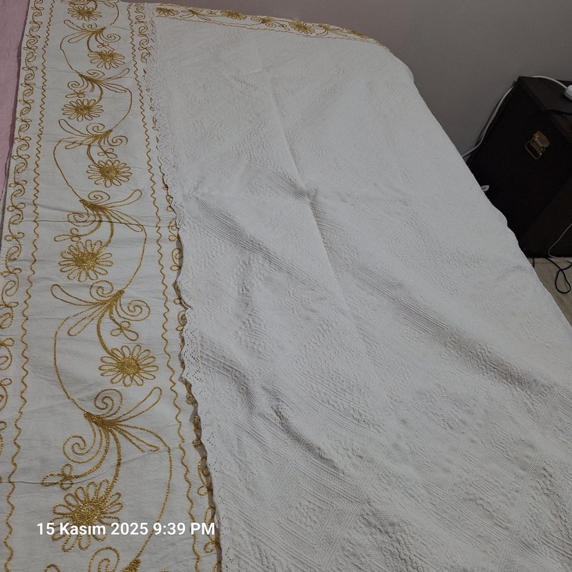 nakışlı pike örtüsü - Görsel 5
