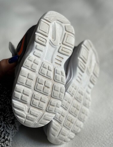 25 Beden gri Renk Orijinal nike rahat ayakkabı