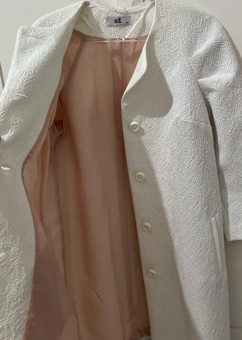Düğmeli Beyaz Kadın Klasik Uzun ceket - Görsel 4