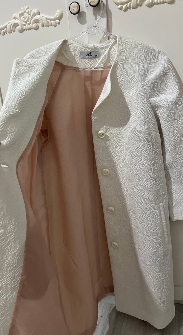 Düğmeli Beyaz Kadın Klasik Uzun ceket - Görsel 4