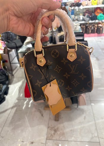 Louis Vuitton Mini lv speddy çanta