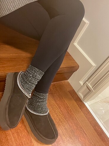Ugg terlik