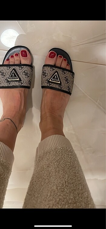 39 Beden siyah Renk Guess 39