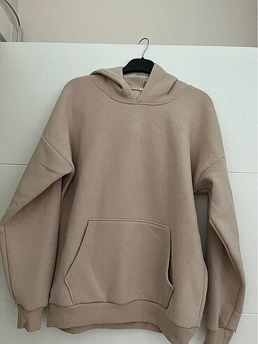 Az kullanılmış sweatshirt