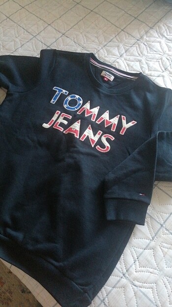  Tommy Hilfiger sweat