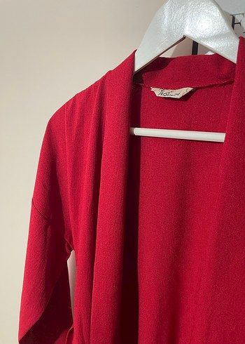 Uzun Kırmızı Minimalist Kadın Sabahlık - Görsel 2