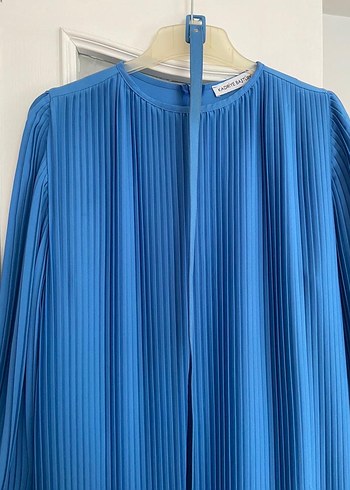 Kadın Mavi Pilili Uzun Elbise - Görsel 2