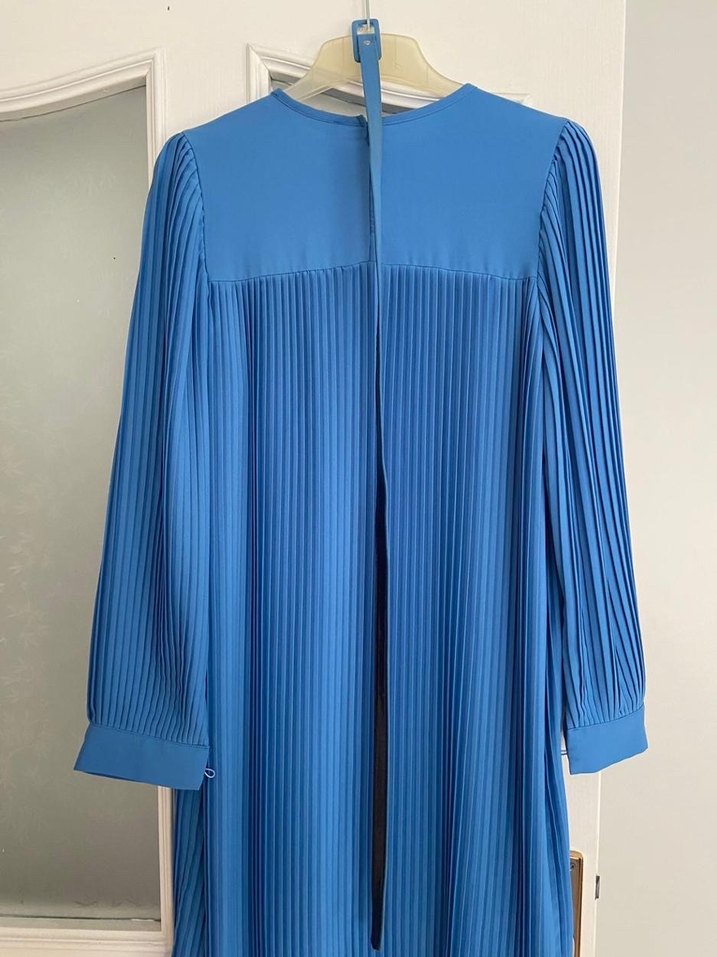 Kadın Mavi Pilili Uzun Elbise - Görsel 3