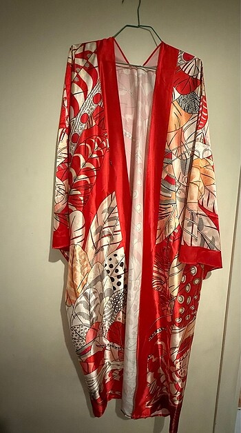 Kırmızı Kimono