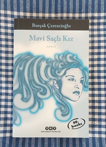 MAVİ SAÇLI KIZ