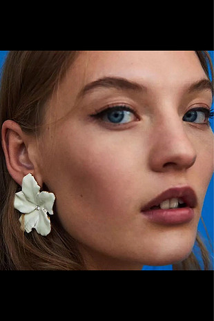 Zara Zara model XL çiçek küpe