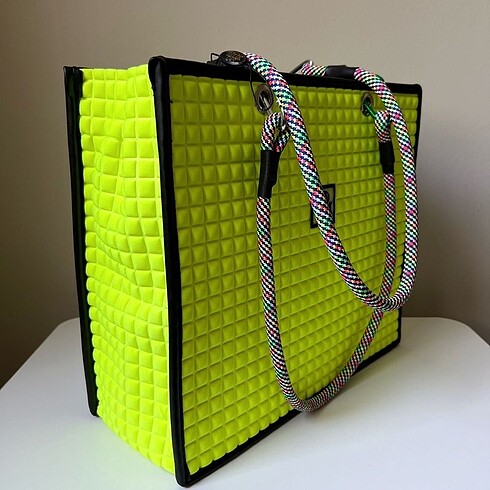 Zara Bilik Deri Scuba neon sarı omuz çantası