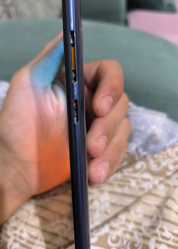 Koyu Mavi Android Telefon - Görsel 2