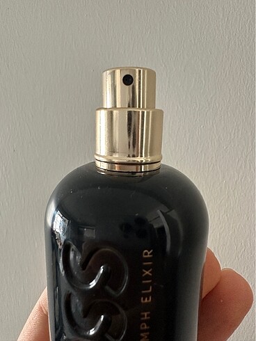 Beden Hugo boss triumph elixir 50Ml