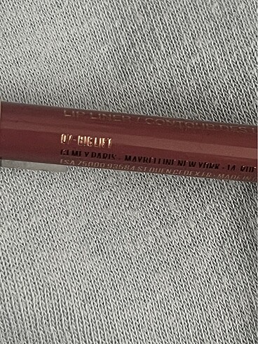  Beden Meybelline lifter liner??