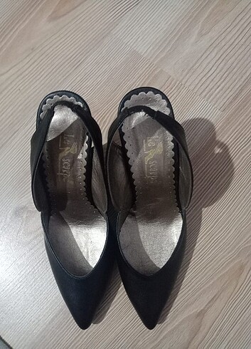 Diğer Deri stiletto topuk kısmı açık