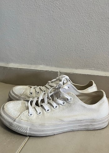 Converse Beyaz Kadın Minimalist Spor Ayakkabı - Görsel 2