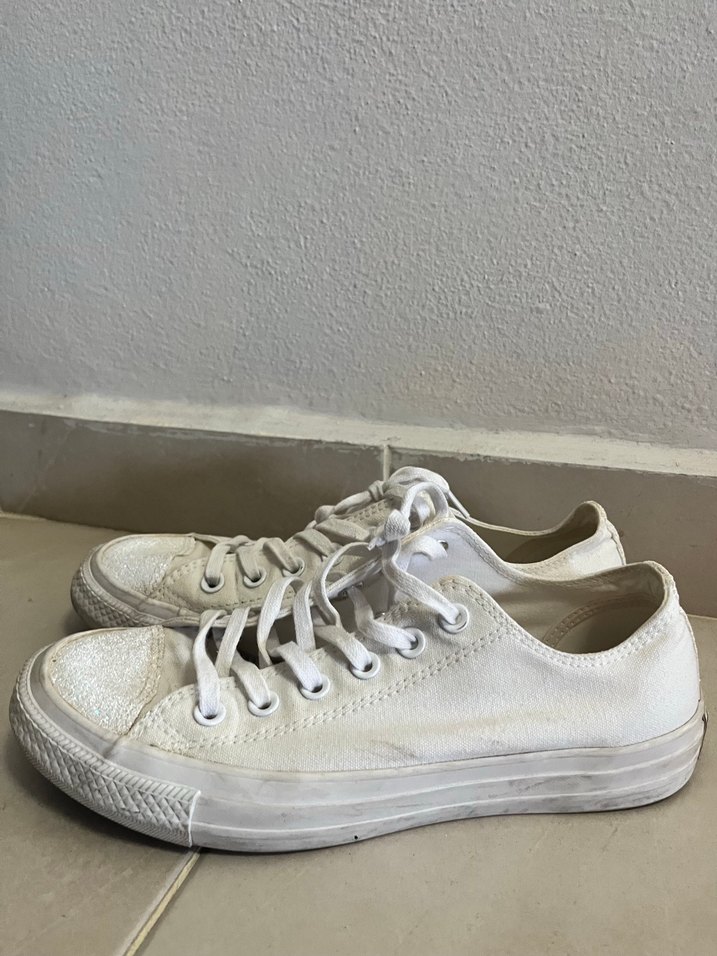Converse Beyaz Kadın Minimalist Spor Ayakkabı - Görsel 2