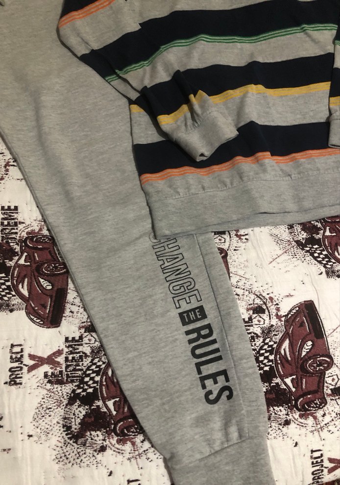 Erkek Gri Çizgili Sweatshirt ve Eşofman Takımı - Görsel 4