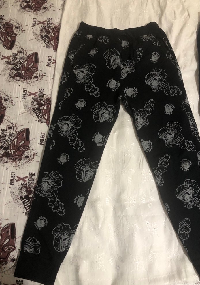 Erkek Çocuk Siyah Baskılı ve Düz Eşofman Altları - Görsel 2