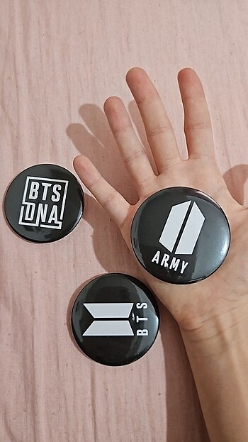 Beden Kpop grubu BTS rozet, Army baskılı rozet