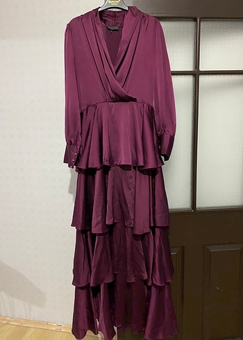 Bordo Uzun Kollu Fırfırlı Uzun Elbise
