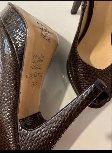Topuklu ucu açık stiletto