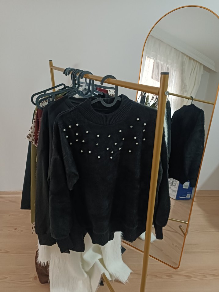 Nakışlı Siyah Kadın Triko Kazak - Görsel 2