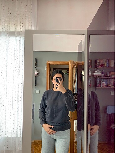 m Beden Gri normal kalıp sweatshirt