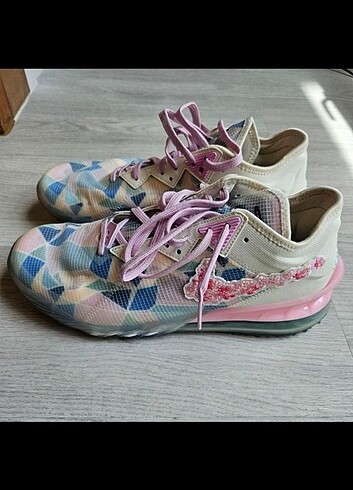 Lebron18 cherry blossom 46 no