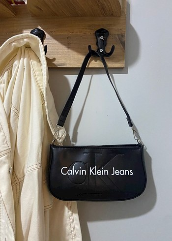 Beden Calvin Klein Siyah Deri Kadın Çanta