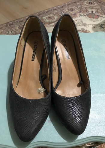 LC Waikiki Siyah Yilan Desenli Dolgu Topuklu Kadin Stiletto