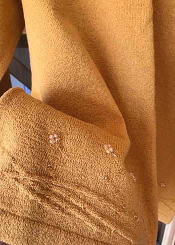 Sarı V Yaka Örgü Yün Kadın Kazak - Görsel 4