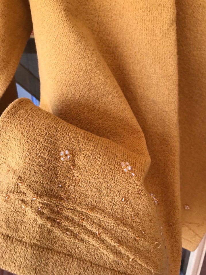 Sarı V Yaka Örgü Yün Kadın Kazak - Görsel 4