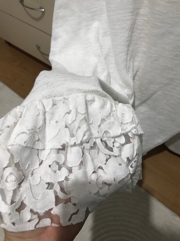 Dantel Detaylı Beyaz Kadın Bluz - Görsel 3