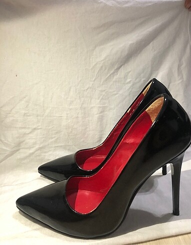 36 Beden Stiletto