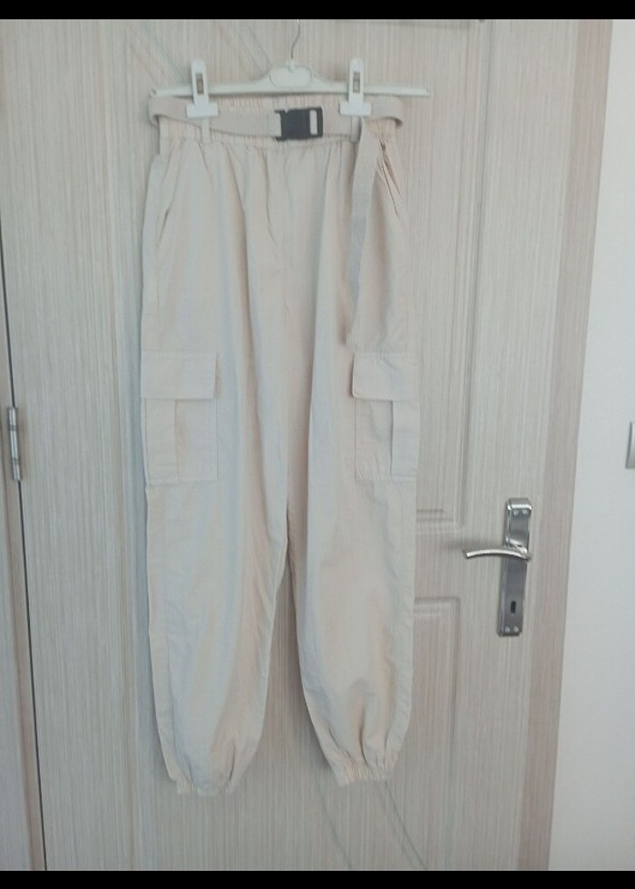 Kemerli kargo pantolon - Görsel 2