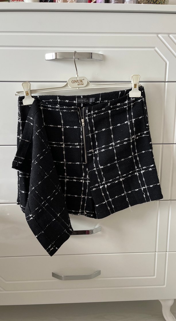 Siyah Ekoseli Fermuarlı Şortlu Mini Etek - Görsel 3