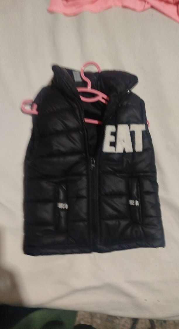 Erkek Çocuk Siyah Fermuarlı Yelek - Görsel 2