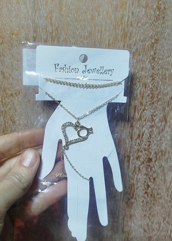 Zincir Detaylı Altın Renk Kadın El Zinciri - Görsel 2