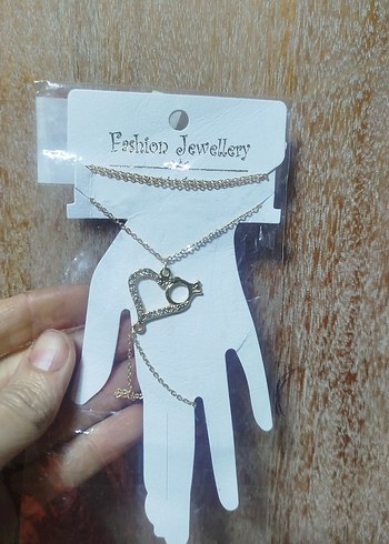 Zincir Detaylı Altın Renk Kadın El Zinciri - Görsel 3