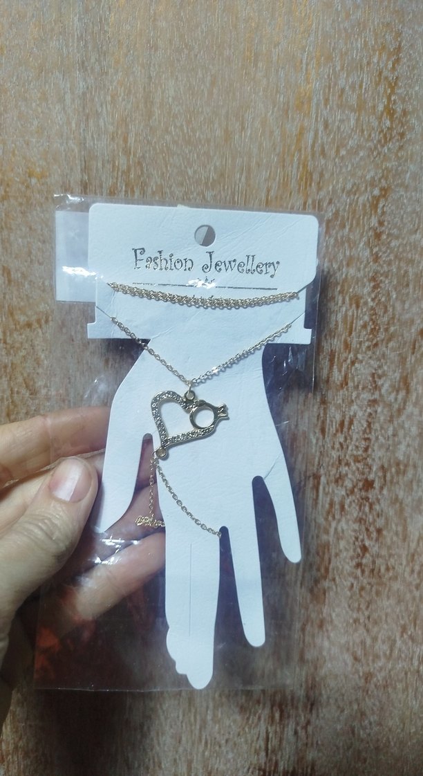 Zincir Detaylı Altın Renk Kadın El Zinciri - Görsel 2