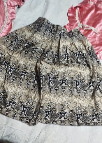 Zara Bohem Midi Yılan Desenli Fırfırlı Etek